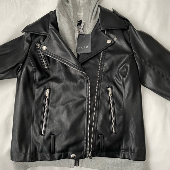 Hooded leather jacket - Picture 3 of 6
